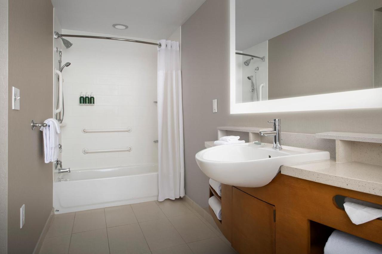 Springhill Suites By Marriott Huntsville West/Research Park Екстериор снимка