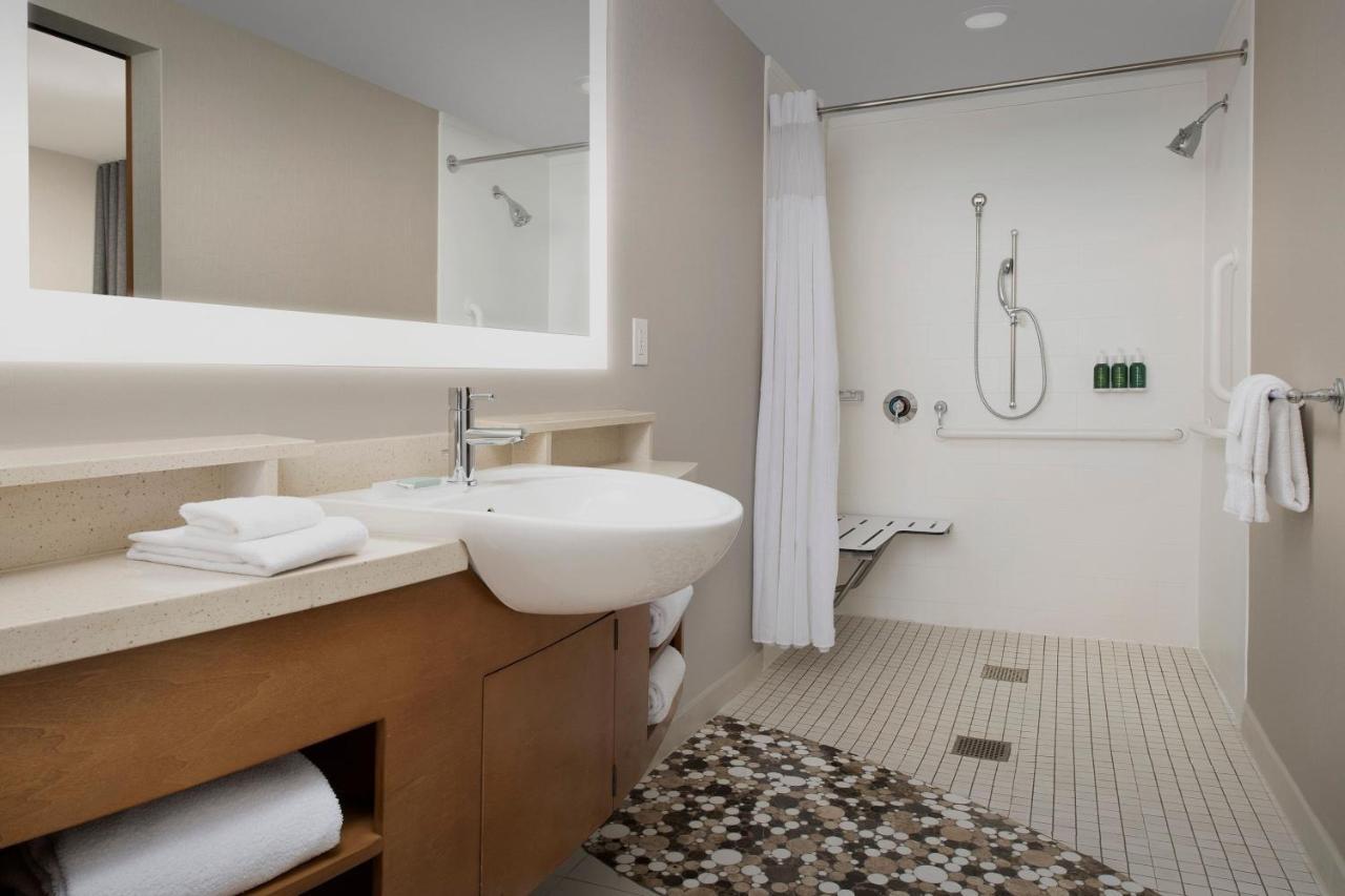 Springhill Suites By Marriott Huntsville West/Research Park Екстериор снимка