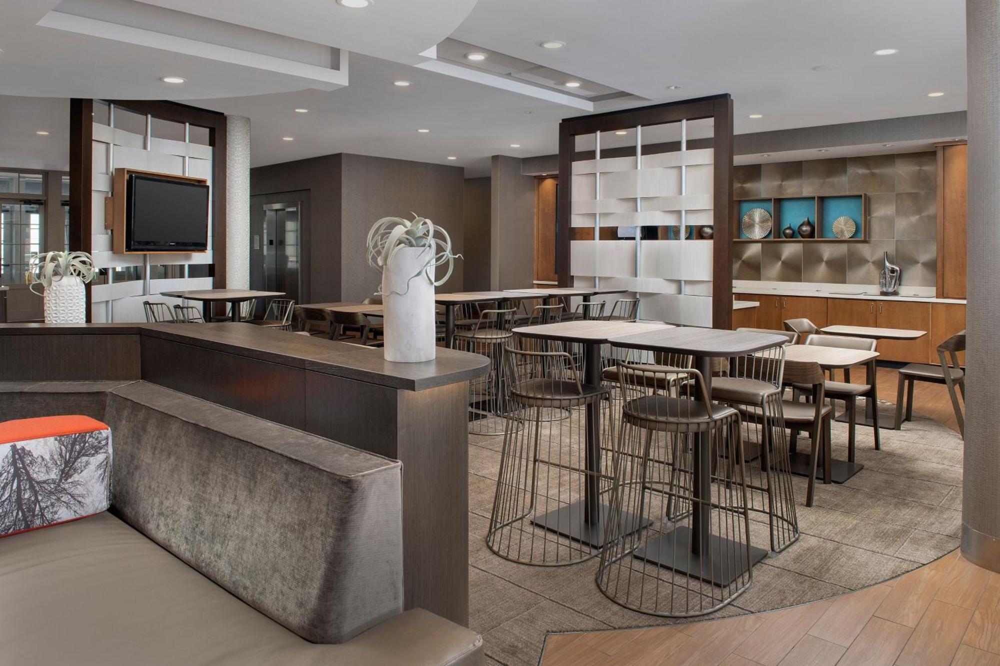Springhill Suites By Marriott Huntsville West/Research Park Екстериор снимка